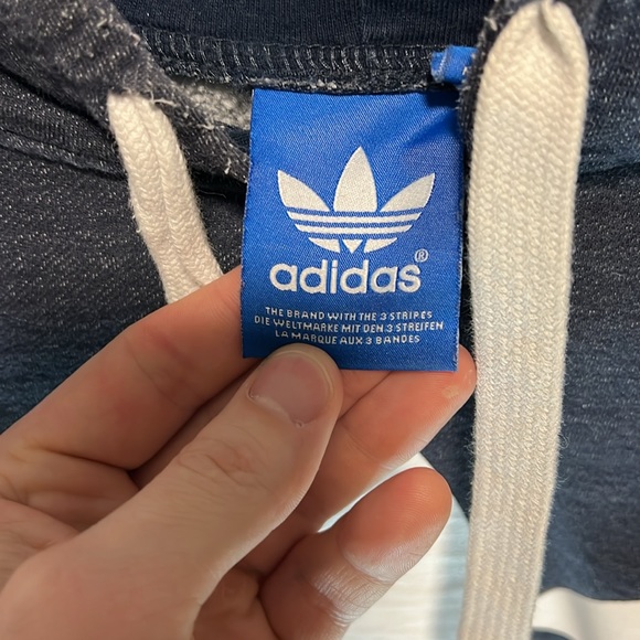 Men’s size large Adidas hoodie, dark blue. - Picture 3 of 3